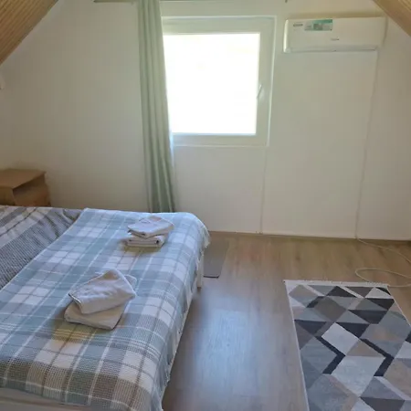 Hébergement de vacances Horizont Cemerno Podborina